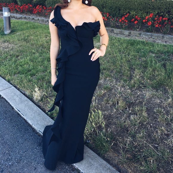 Tarik Ediz Dresses & Skirts - ⚠️ PROM DRESS Tarik Ediz 93110 ⚠️